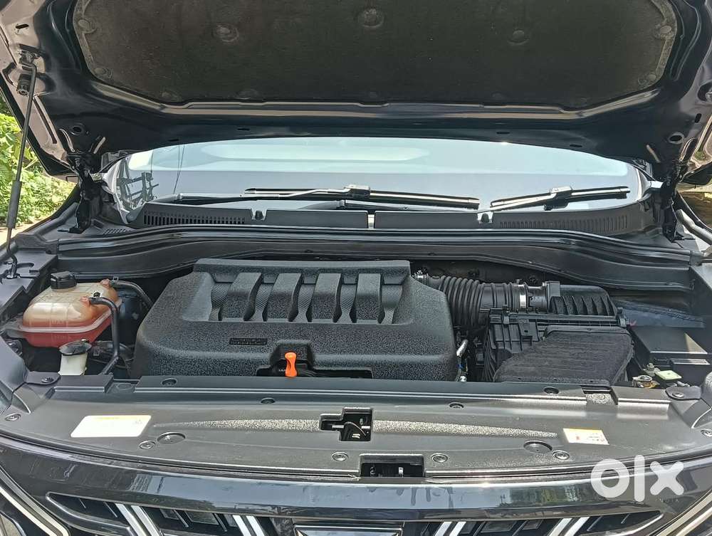 Mahindra Xuv700 2.0 Ax 7 Petrol At Luxury Pack Str, 2022, Petrol