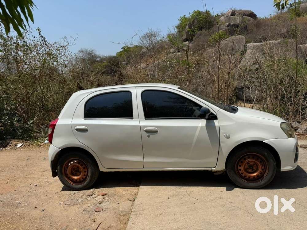 Toyota Etios Liva 2011