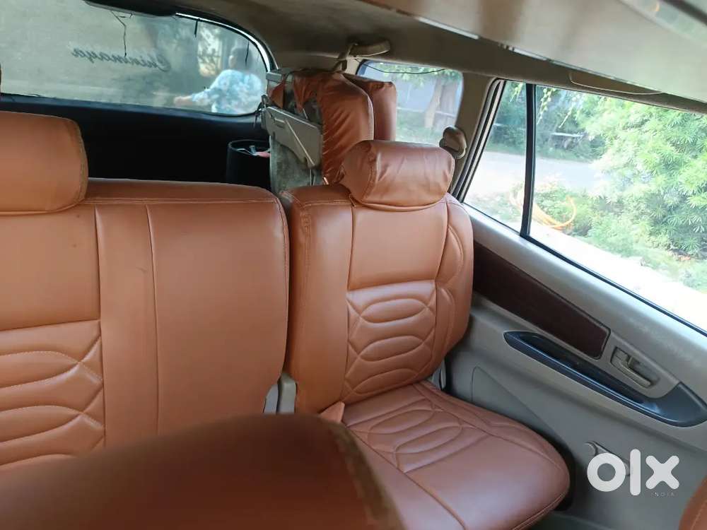 Toyota Innova Diesel Manual 2011,army Person Use.