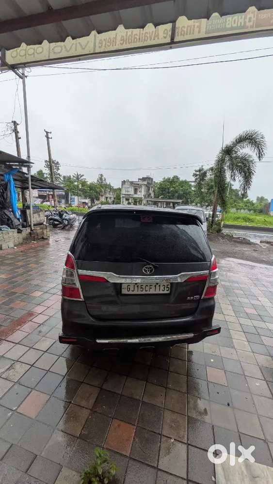 Toyota Innova Diesel 7 Str 2015