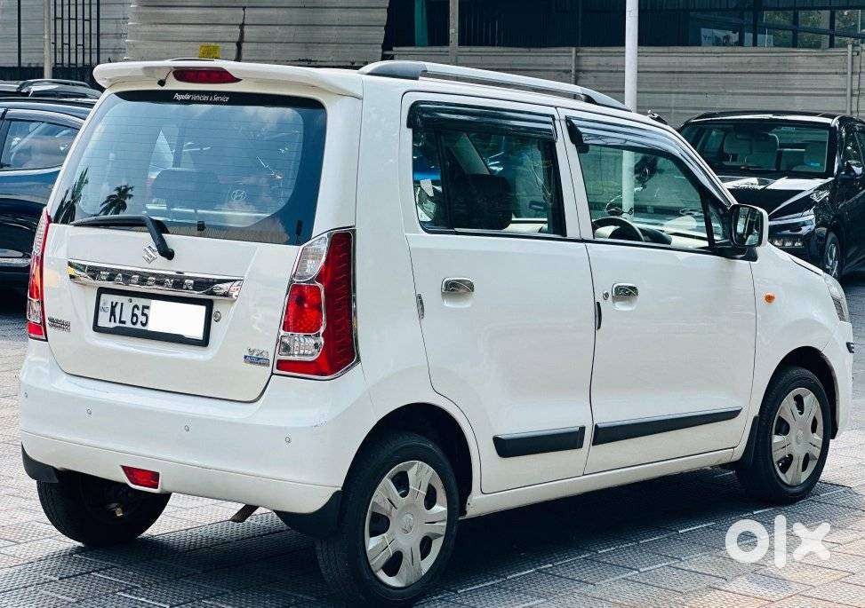 Maruti Suzuki Wagon R Vxi Amt1.2, 2018, Petrol