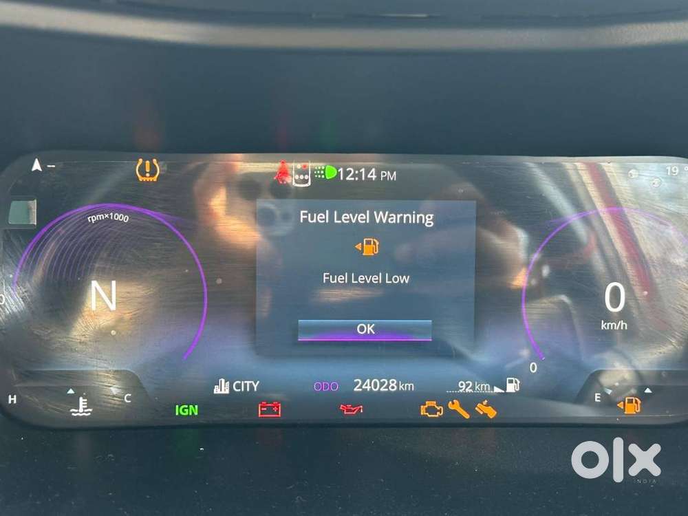 Tata Nexon Autametic And Sunroof