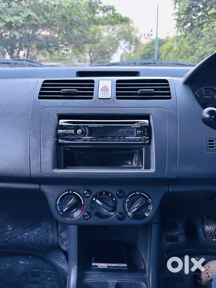 Maruti Suzuki Swift 1.2 Vxi (o), 2010, Petrol