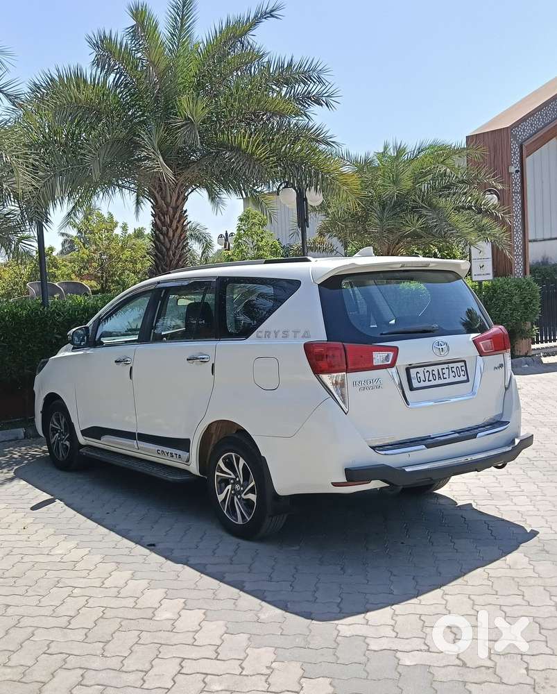 Toyota Innova Crysta 2.4 V 8 Str, 2022, Diesel