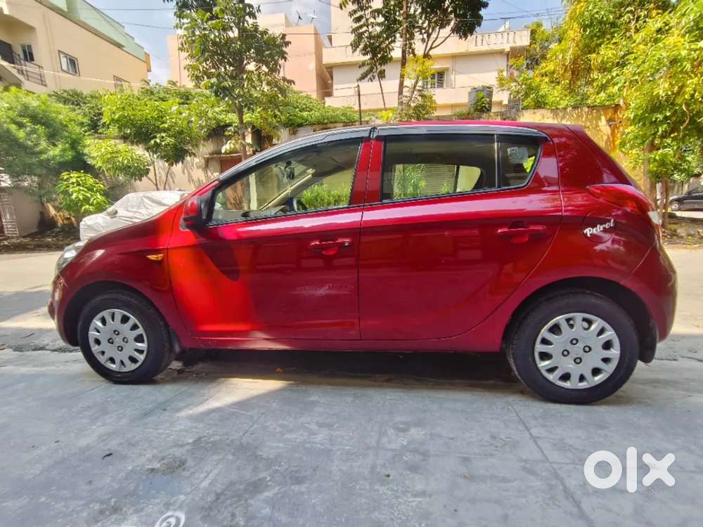 Hyundai I20 Magna, 2011, Petrol