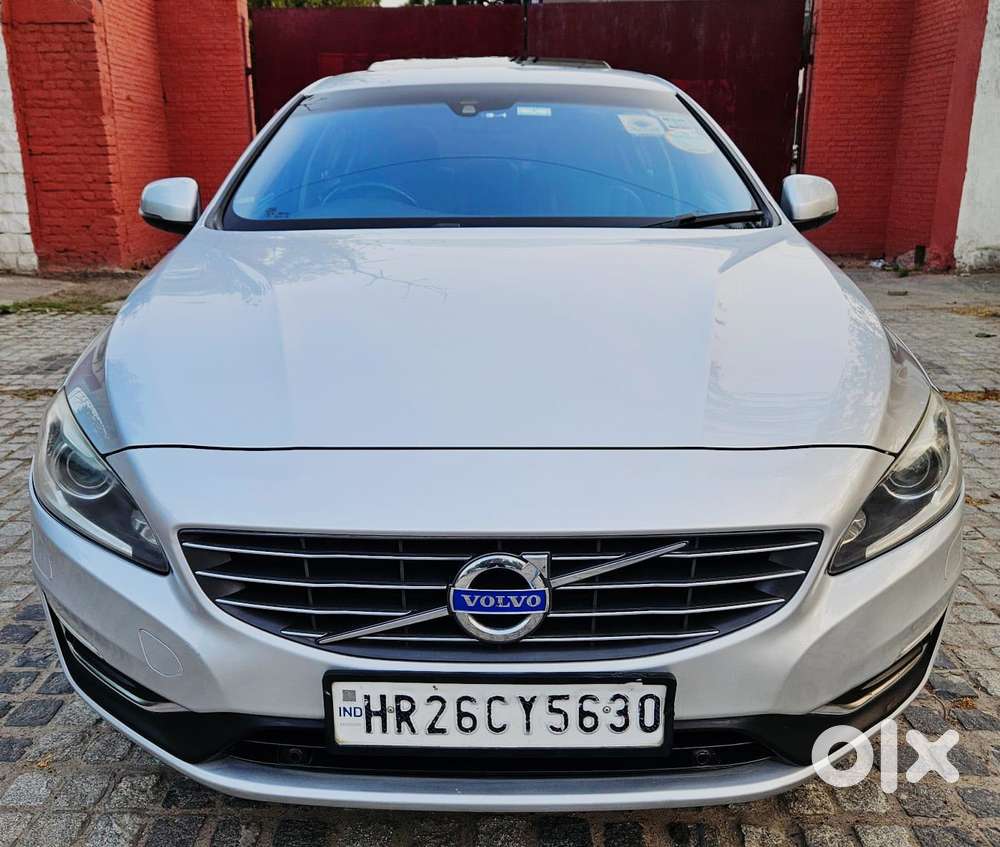 Volvo S60 D5 Inscription, 2016, Petrol