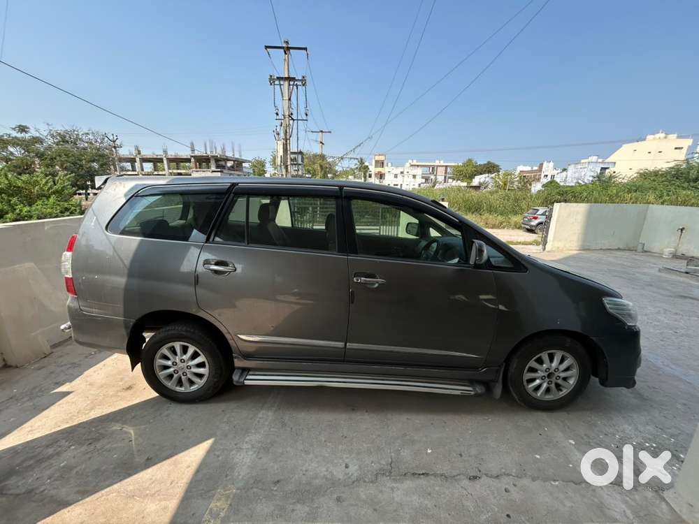 Toyota Innova 2014 Diesel Well Maintained