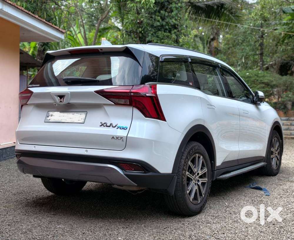 Xuv700 Ax7 Luxury At 2023  13,500 Km