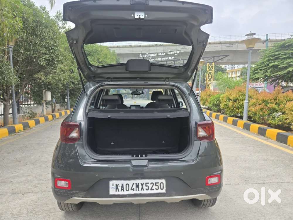 Hyundai Venue 1.0 Sx (o) Turbo Dct, 2020, Petrol