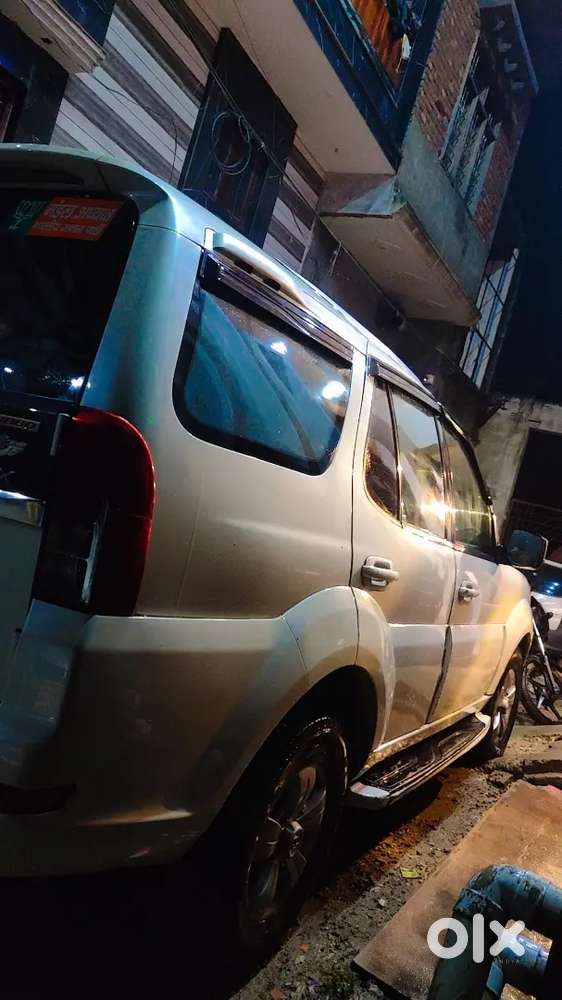 Tata Safari Storme 2014