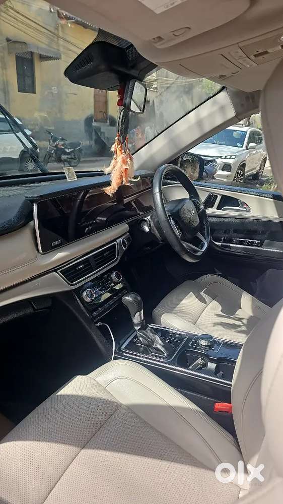 Mahindra Xuv700 2022 Diesel 107000 Km Driven