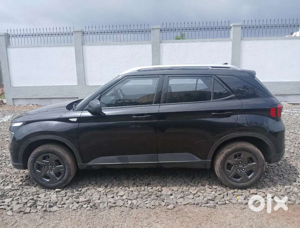 Hyundai Venue S Petrol 2023