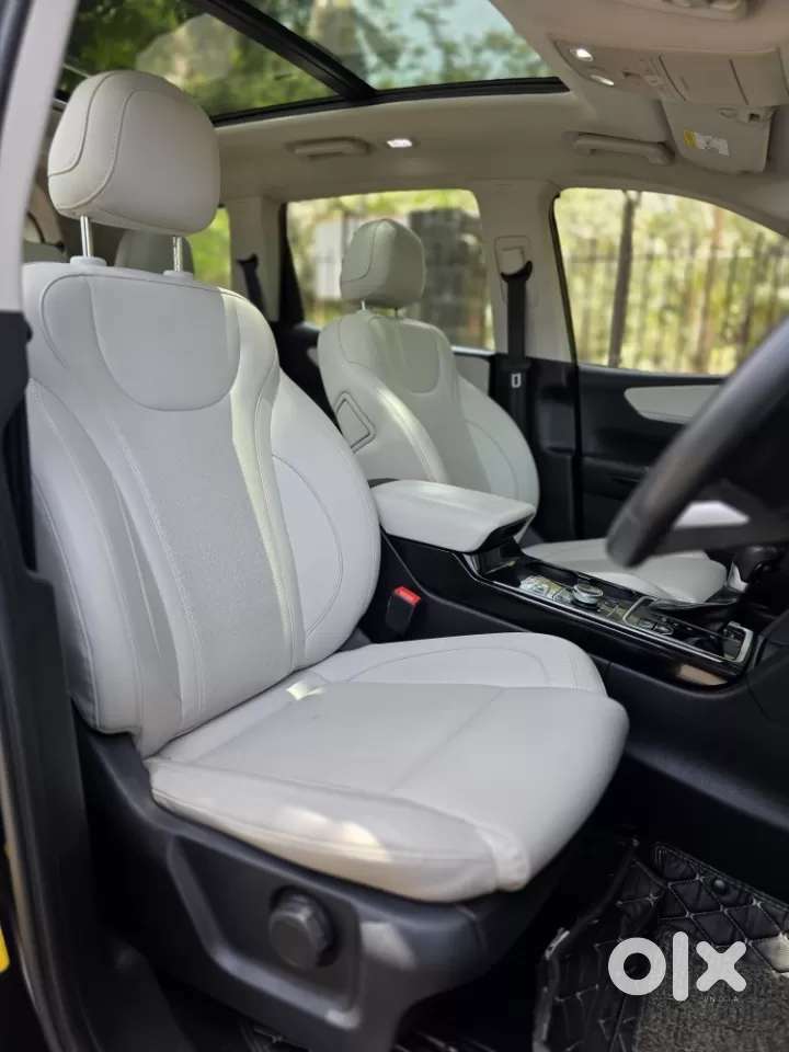 Mahindra Xuv700 2.2 Ax 7 Diesel At Str Awd, 2022, Diesel