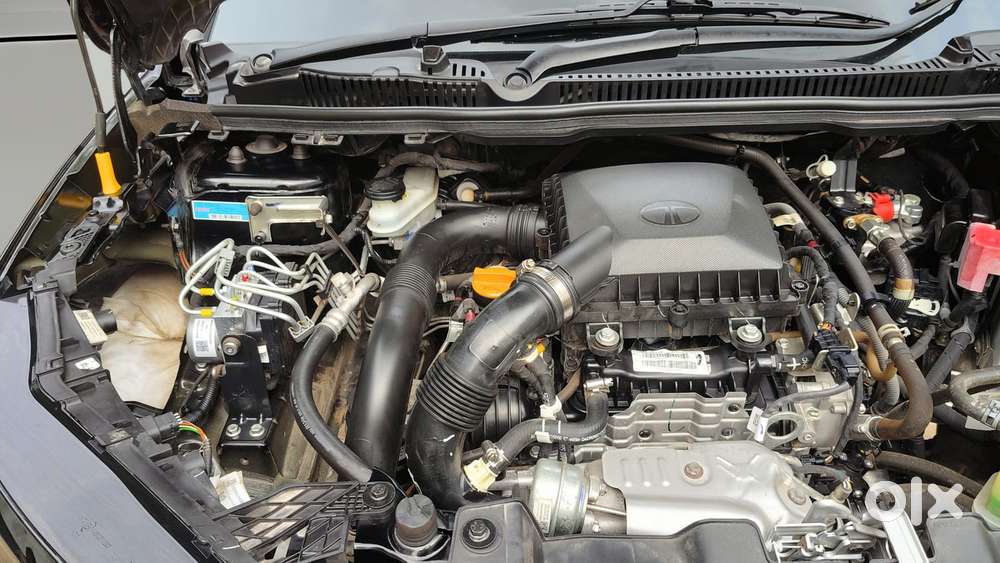 Tata Nexon Creative Plus S 1.2 Revotron Petrol 6 Mt, 2025, Cng & Hyb..