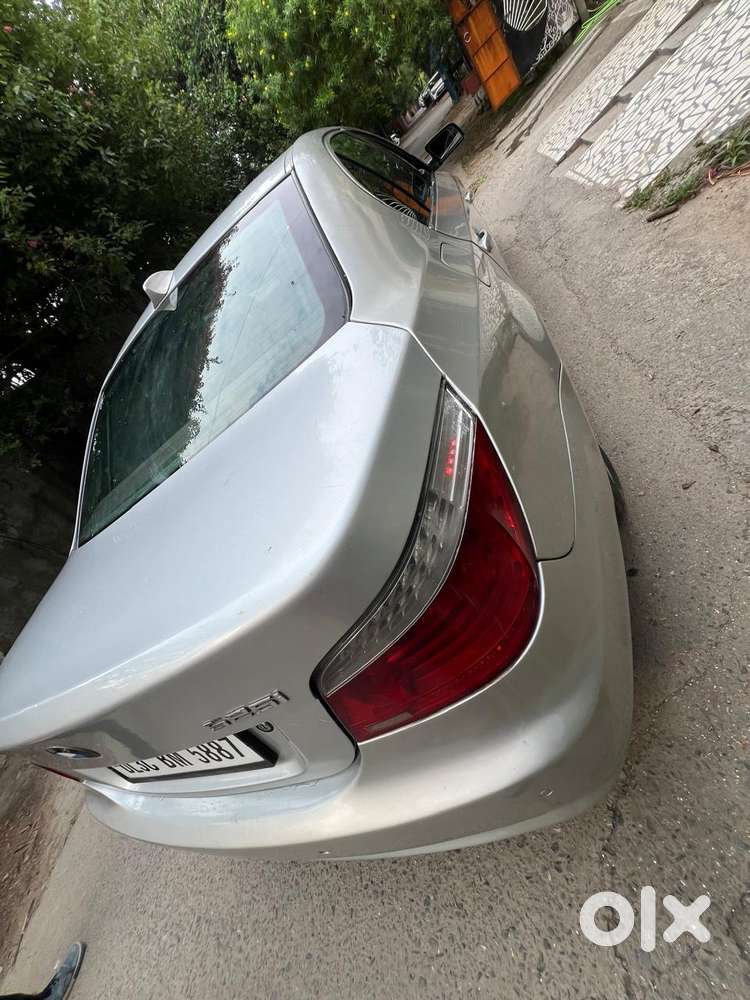 Bmw 5 Series 3.0 525i Sedan, 2010, Petrol