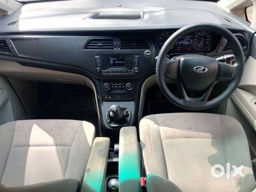 Mahindra Marazzo M4, 2019, Diesel