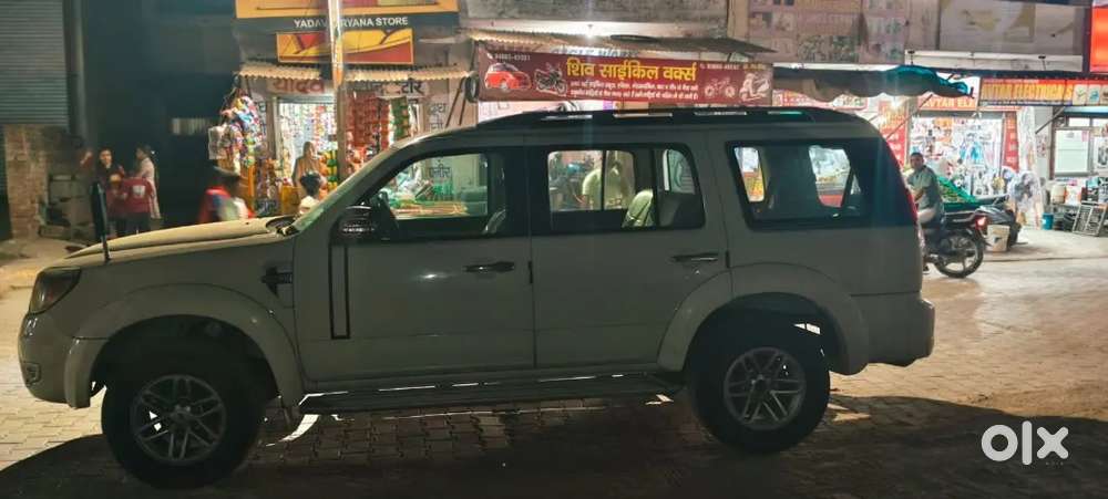 Ford Endeavour 2010 Diesel 4x4 At