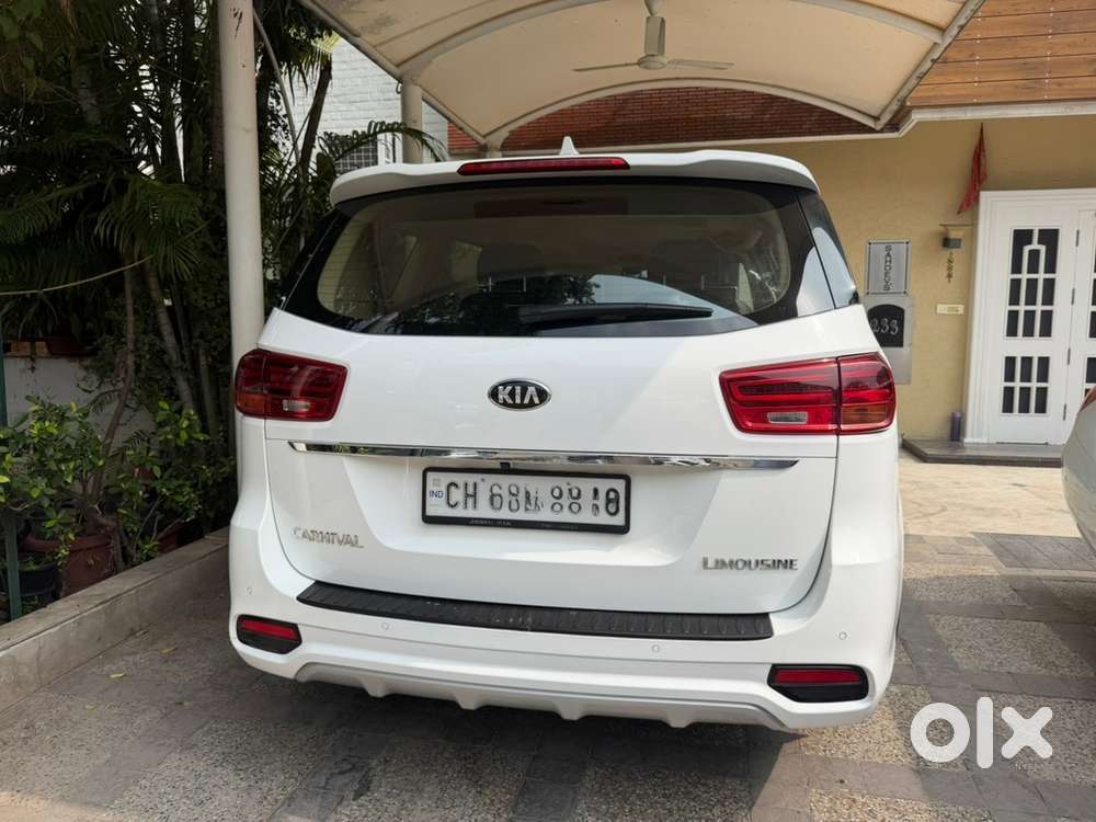 Kia Carnival Limousine 2021