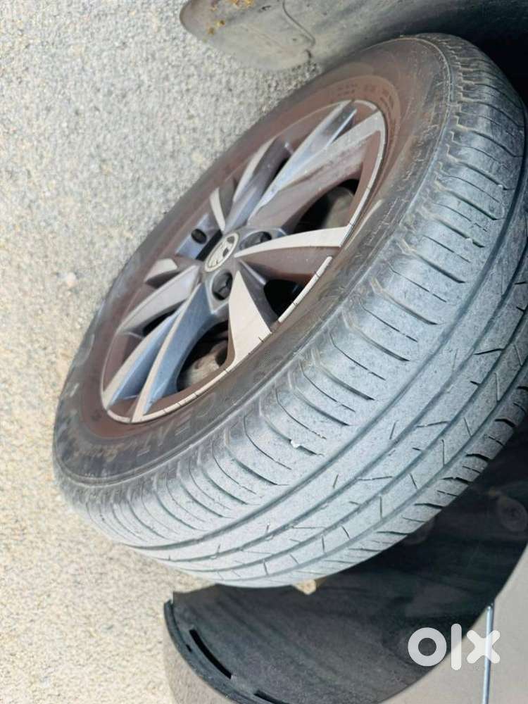 Skoda Slavia Style 1.5l Tsi Mt, 2022, Petrol