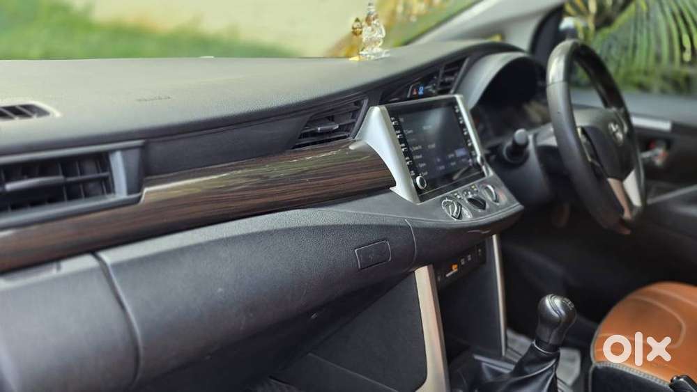 Toyota Innova Crysta 2.4 G Mt, 2023, Diesel