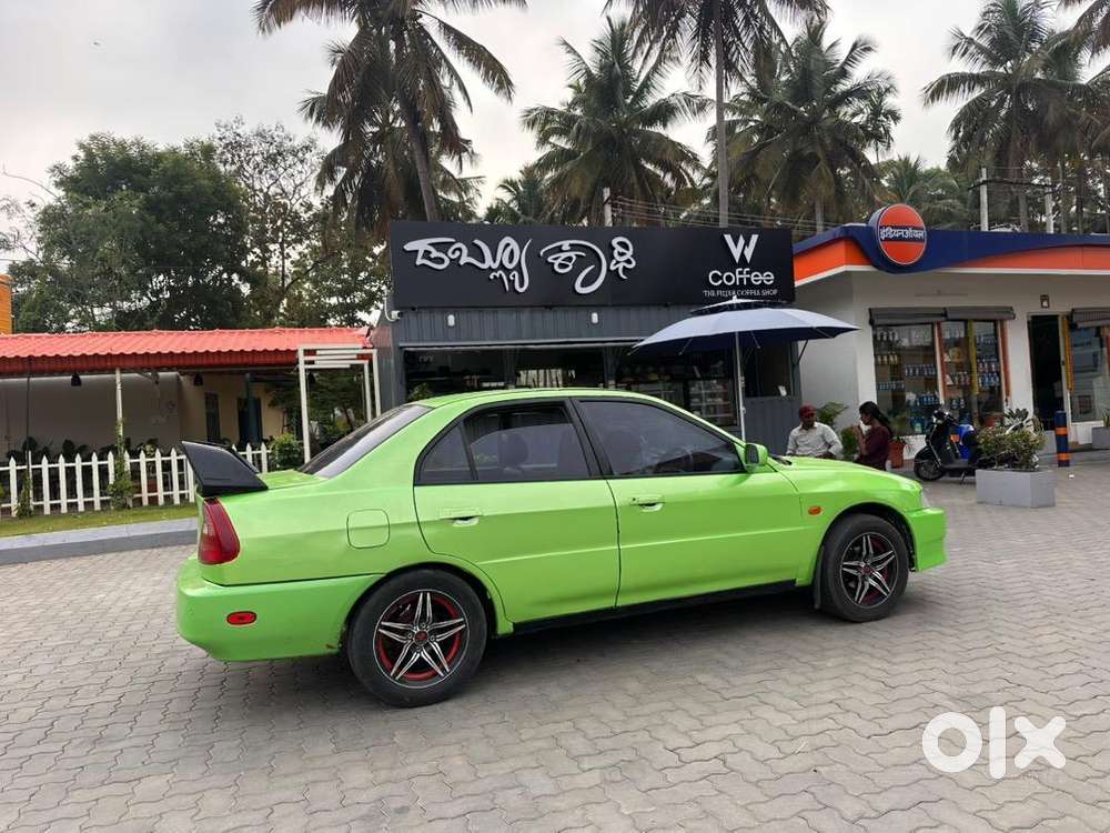 Mitsubishi Lancer 2002