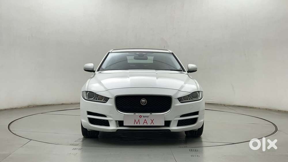 Jaguar Xe Prestige, 2016, Petrol