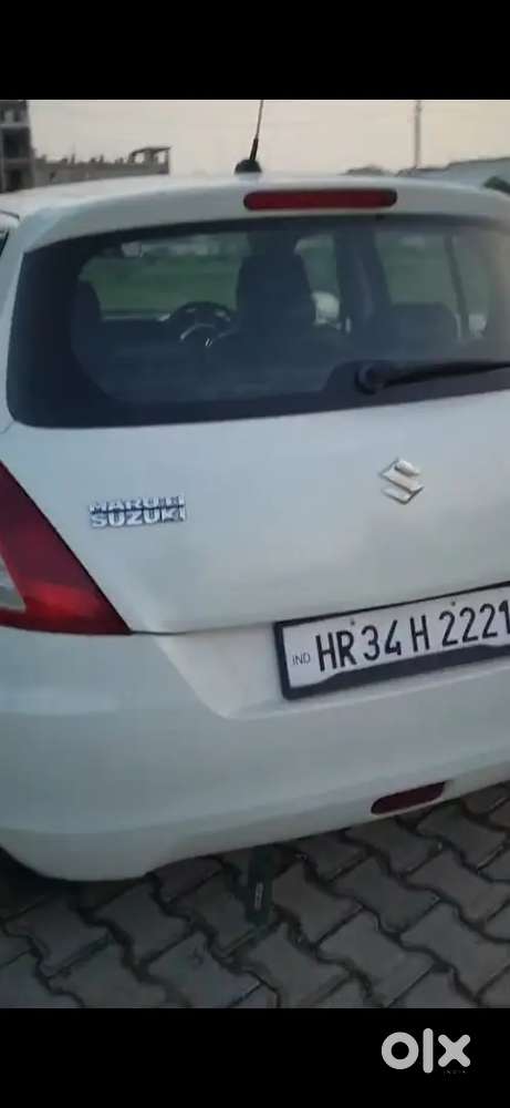 Maruti Suzuki Swift Vxi 2016