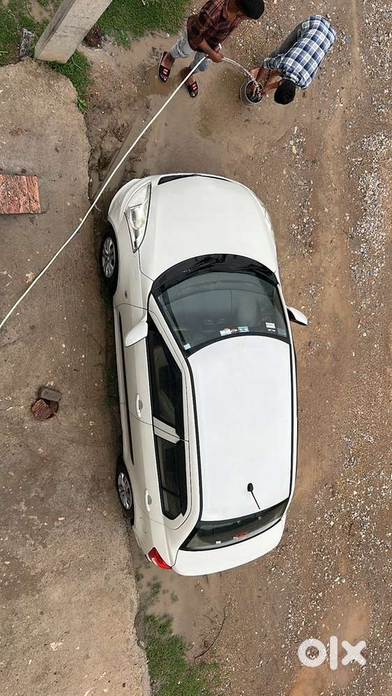 Maruti Suzuki Dzire 2016 Cng Fitted