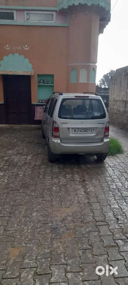 Petrol + Lpg Fitted