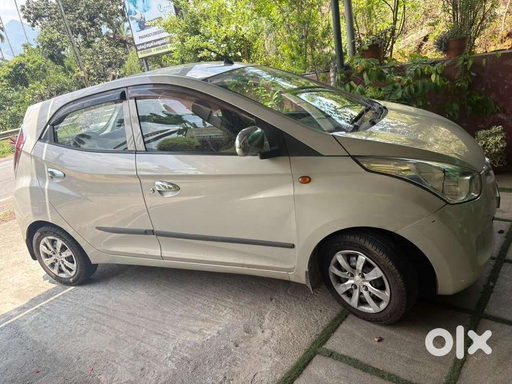 Hyundai Eon 2013 Petrol 98000 Km Driven