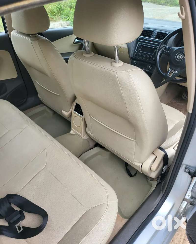 Volkswagen Vento Highline Petrol 2014