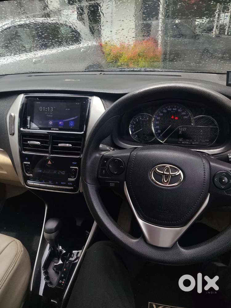 Toyota Yaris G Cvt, 2018, Petrol