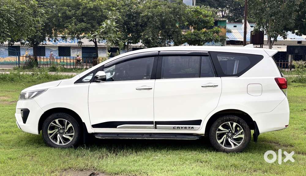 Toyota Innova Crysta 2.4 G Mt 7 Str, 2021, Diesel