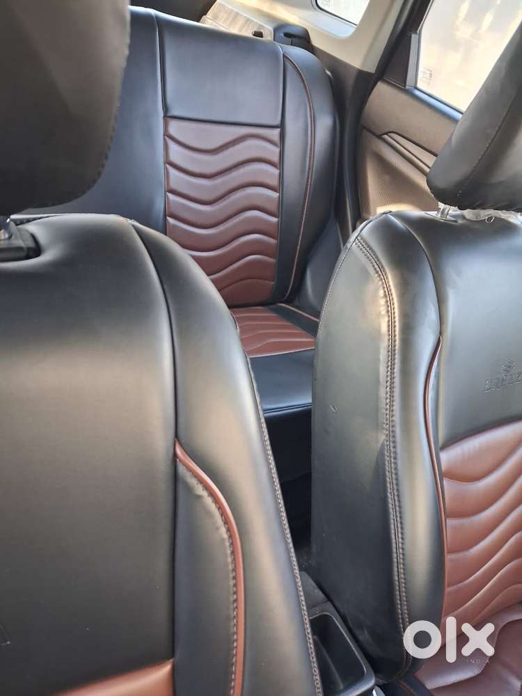 Maruti Suzuki Brezza 1.5 Lxi Smart Hybrid, 2024, Petrol