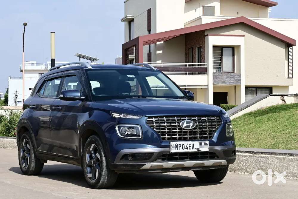 Hyundai Venue 2021 Diesel Well Maintained