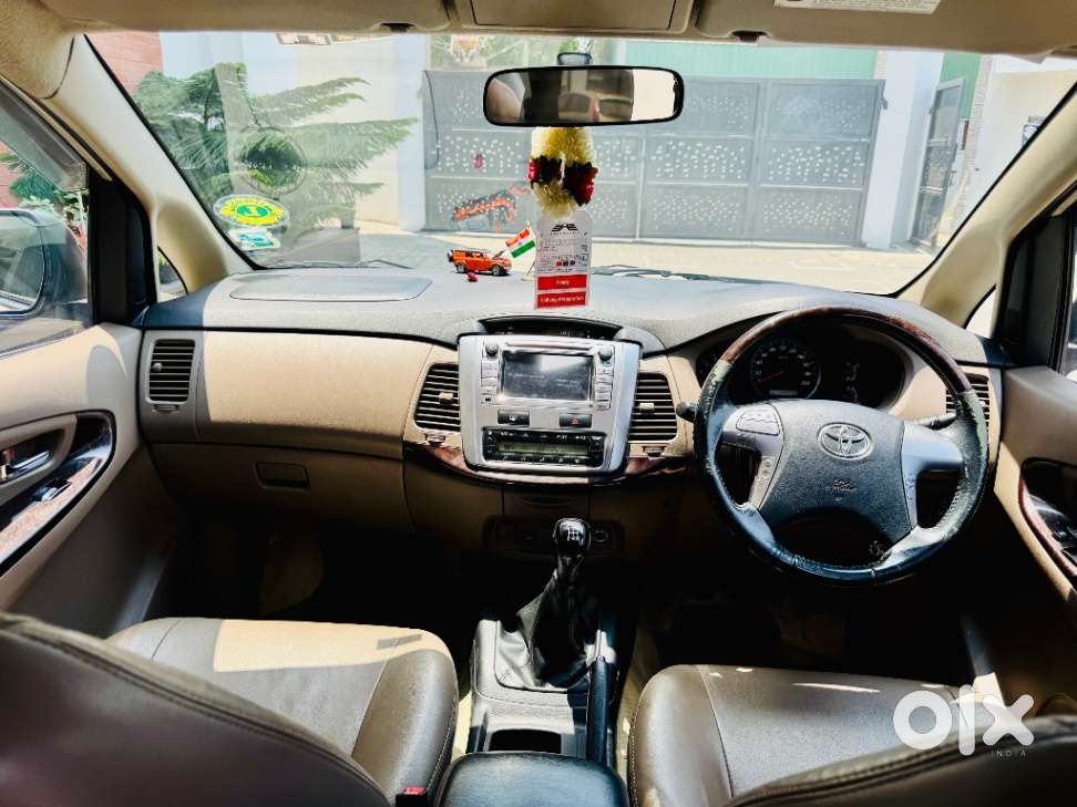 Toyota Innova 2.5 Z Diesel 7 Seater, 2015, Diesel