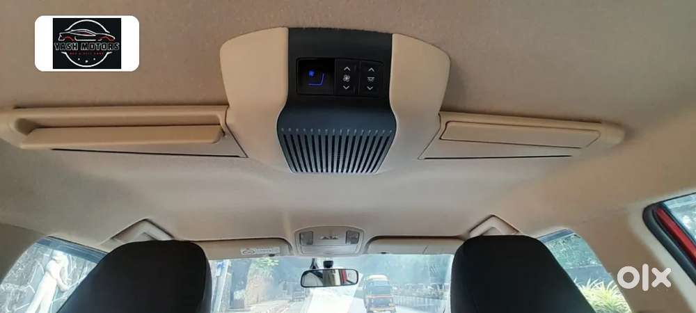Toyota Yaris V Cvt, 2018, Petrol