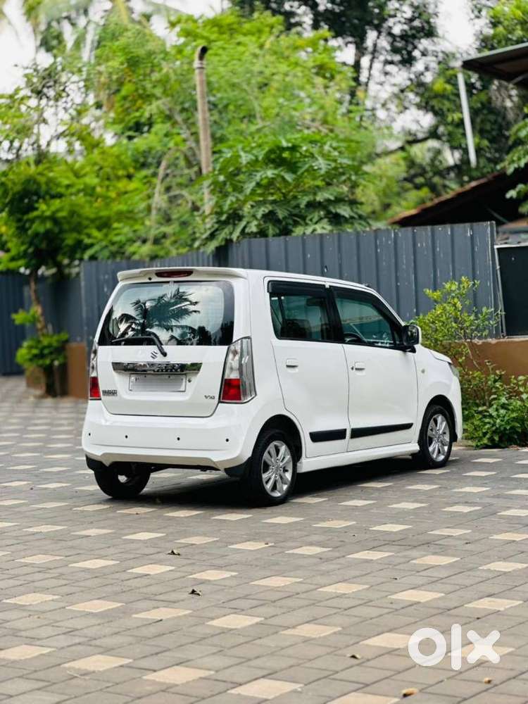 Maruti Suzuki Stingray Vxi, 2014, Petrol