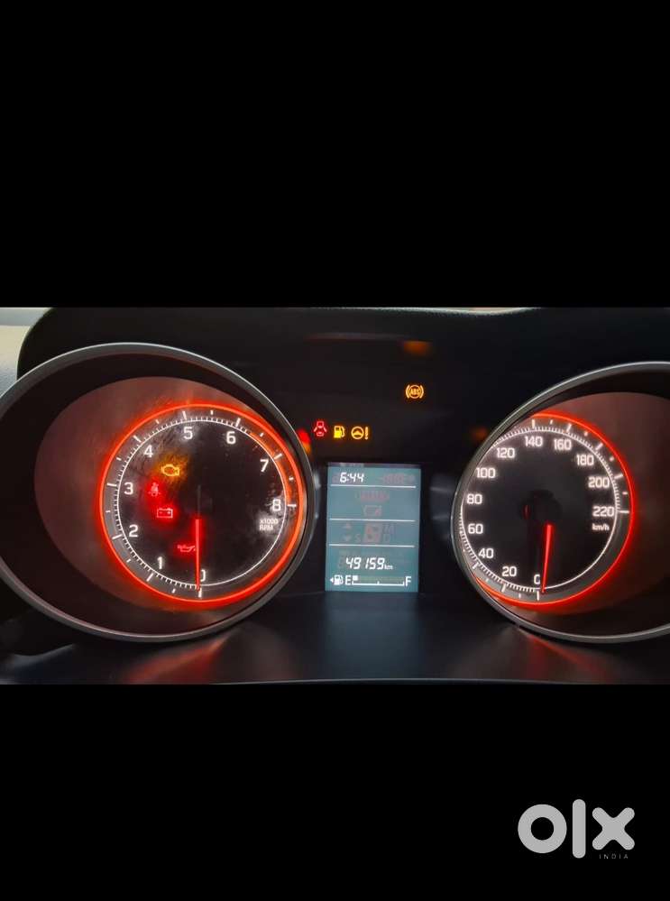 Maruti Suzuki Swift Vxi + Manual, 2019, Petrol