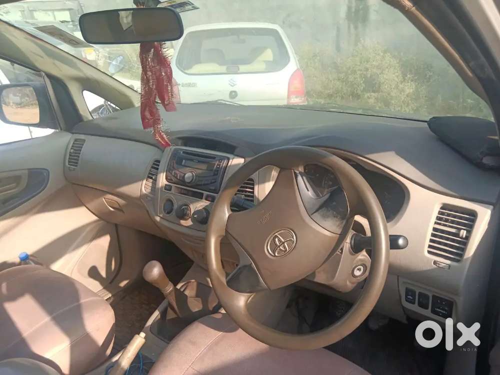 Toyota Innova 2.5 Ev 2012