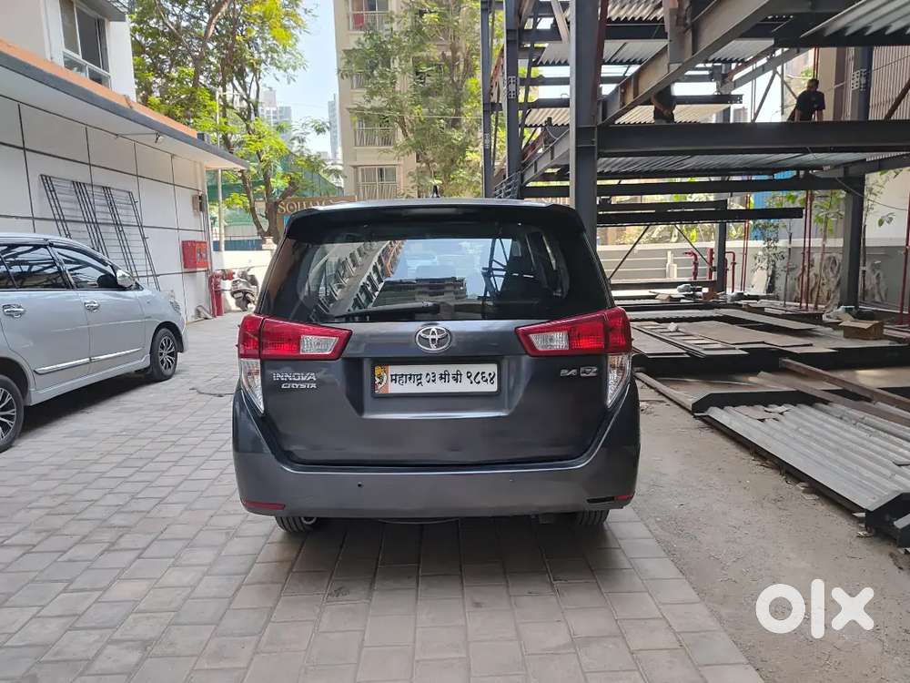 Toyota Innova Crysta 2016 Diesel Well Maintained