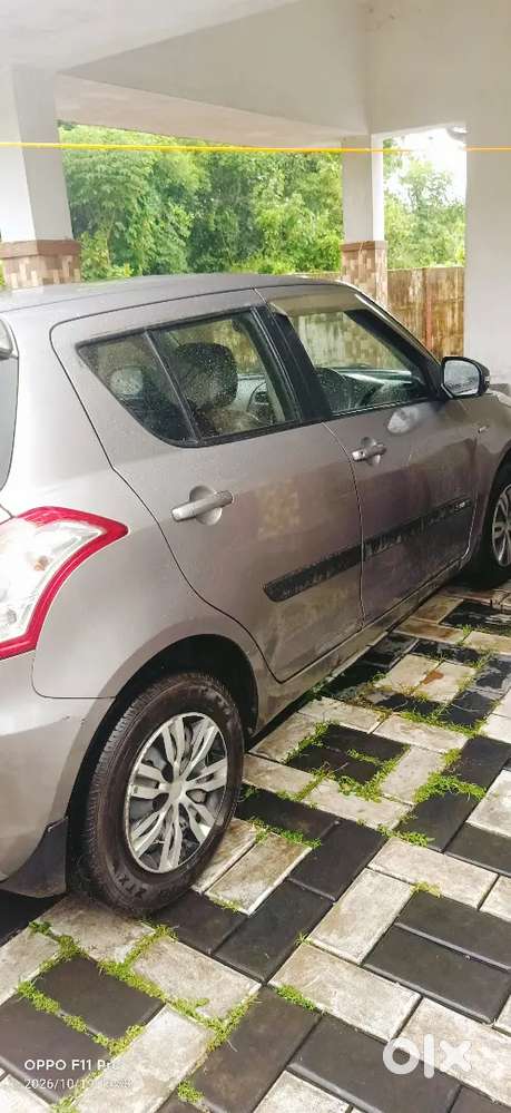 Maruti Suzuki Swift 1.2 Vxi 2016
