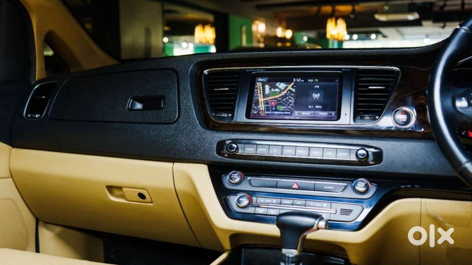 Kia Carnival Limousine Plus 7 Str, 2023, Diesel