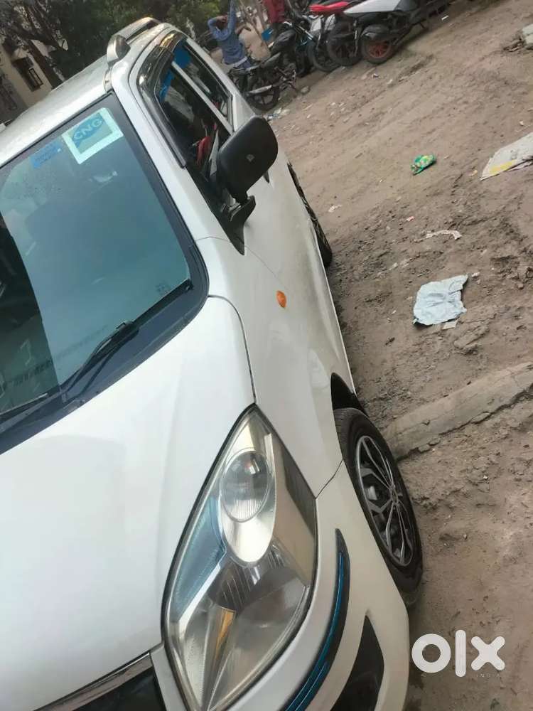 Parking Issue H Isliye Sell Kra Hu Baki Gadi Me Koi Dikkat Nhi H