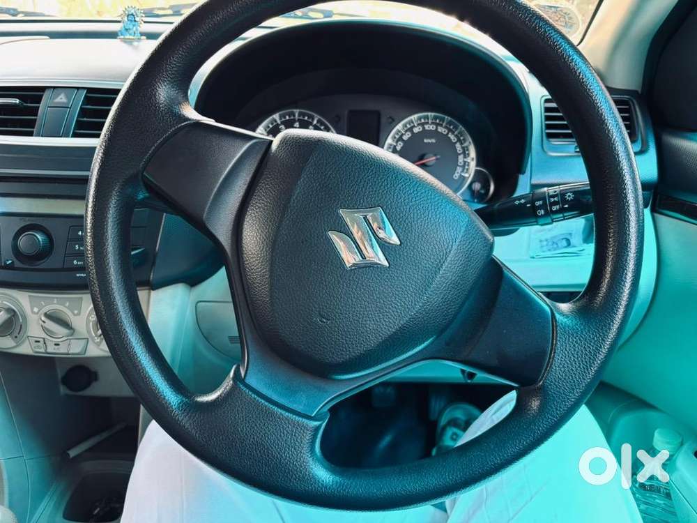 Maruti Suzuki Swift Dzire 2013 Petrol Well Maintained