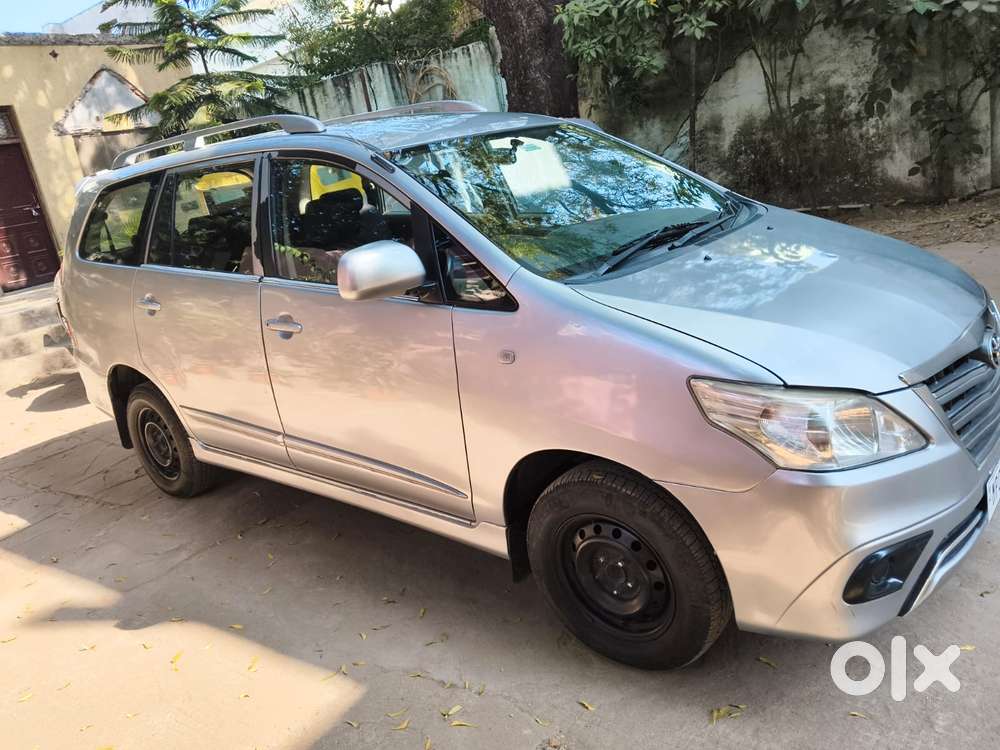 Toyota Innova 2.5 G (diesel) 7 Seater Bs Iv, 2015, Diesel