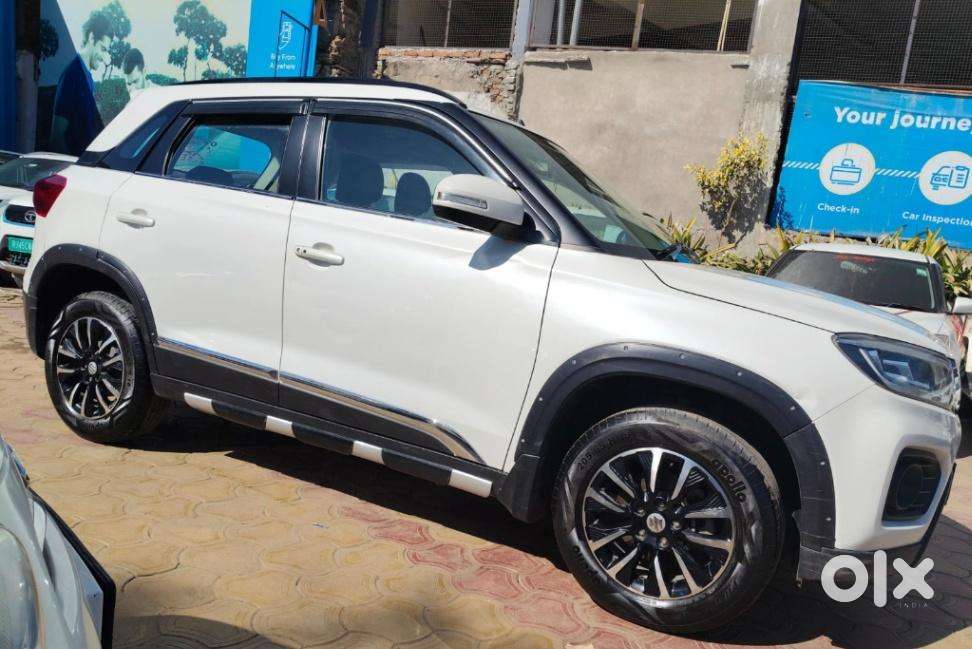 Maruti Suzuki Brezza Vxi At, 2020, Petrol