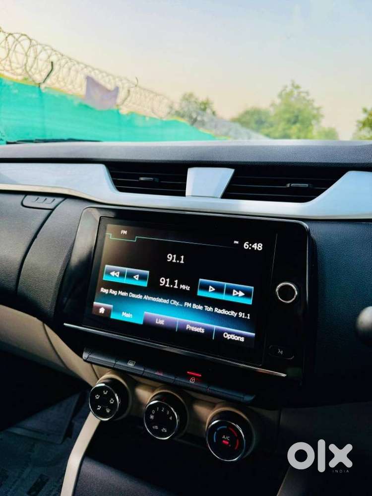 Renault Triber Rxz, 2021, Petrol