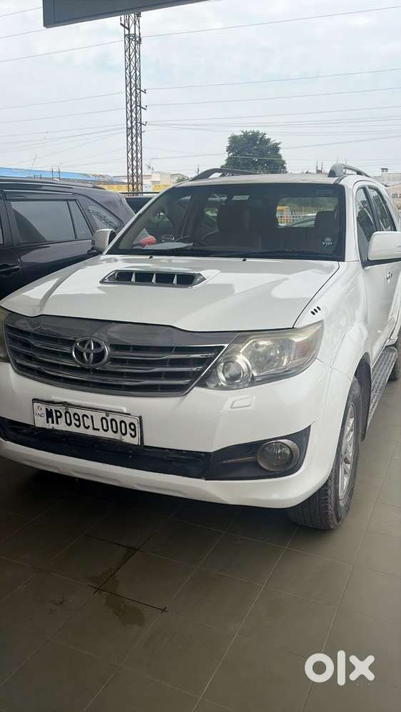 Toyota Fortuner Diesel 2012