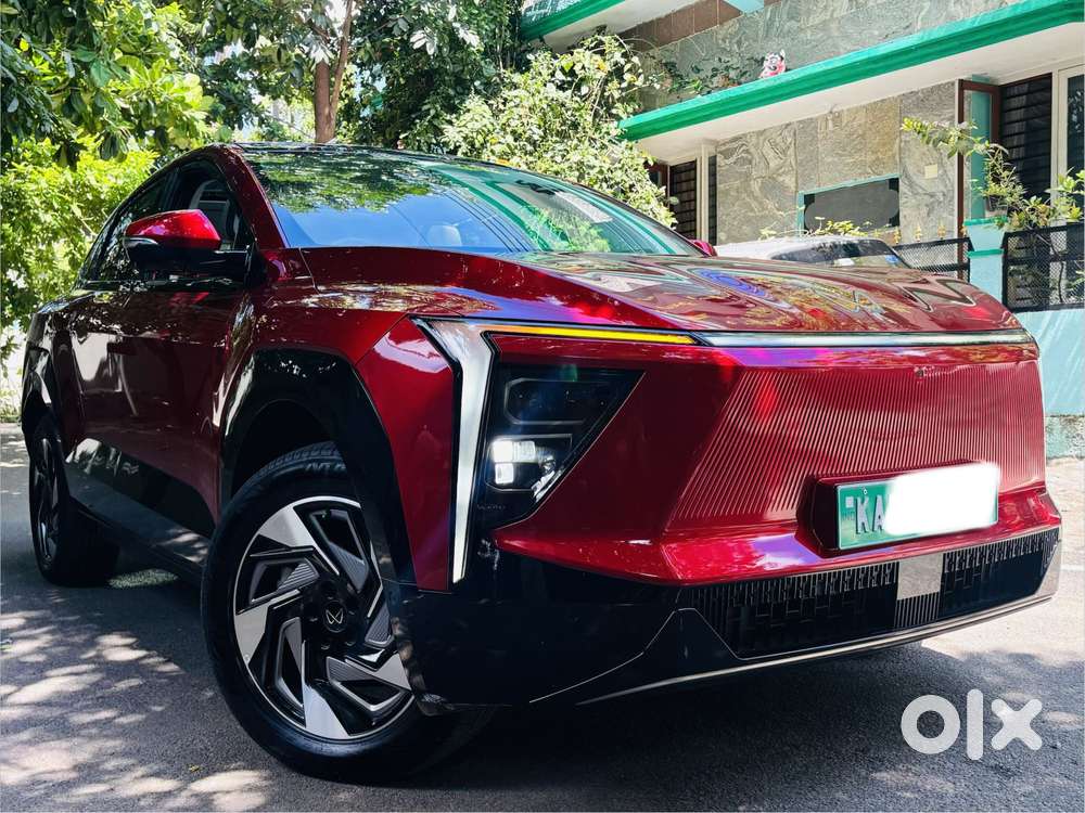 Mahindra Xev 9e Pack Three (top Model), 2025, Electric